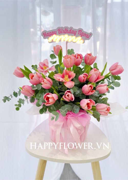 You are currently viewing Giỏ hoa Tulip có giá bao nhiêu